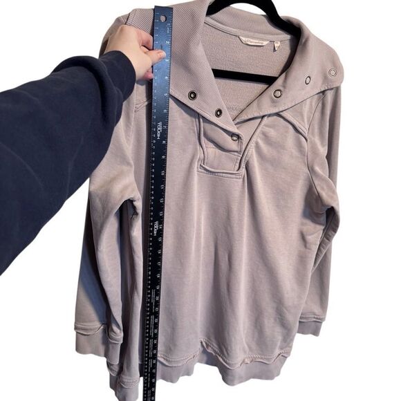 Soft Surroundings- Exposed Seam Button Oversized Spread Collar Sweatshirt, PXL - Picture 6 of 8